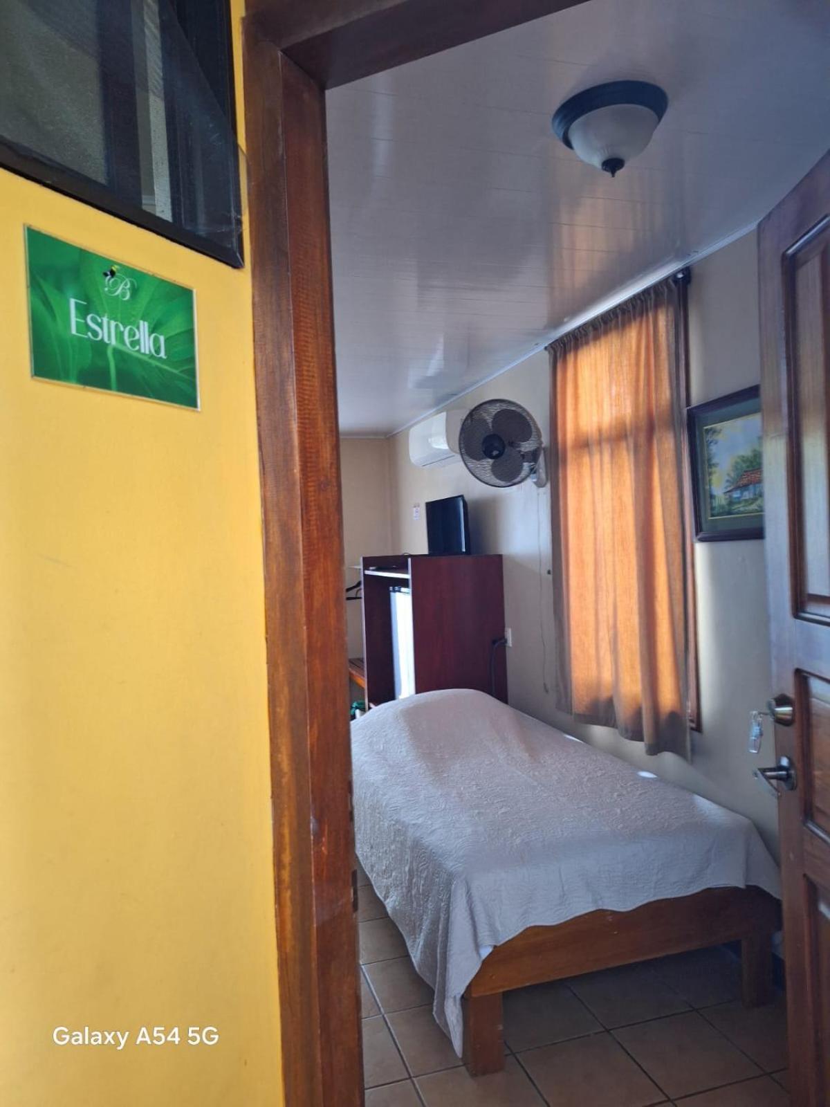 Iris Arenal Hotel La Fortuna Exterior photo