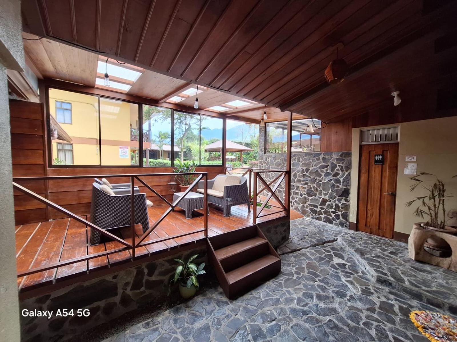 Iris Arenal Hotel La Fortuna Exterior photo