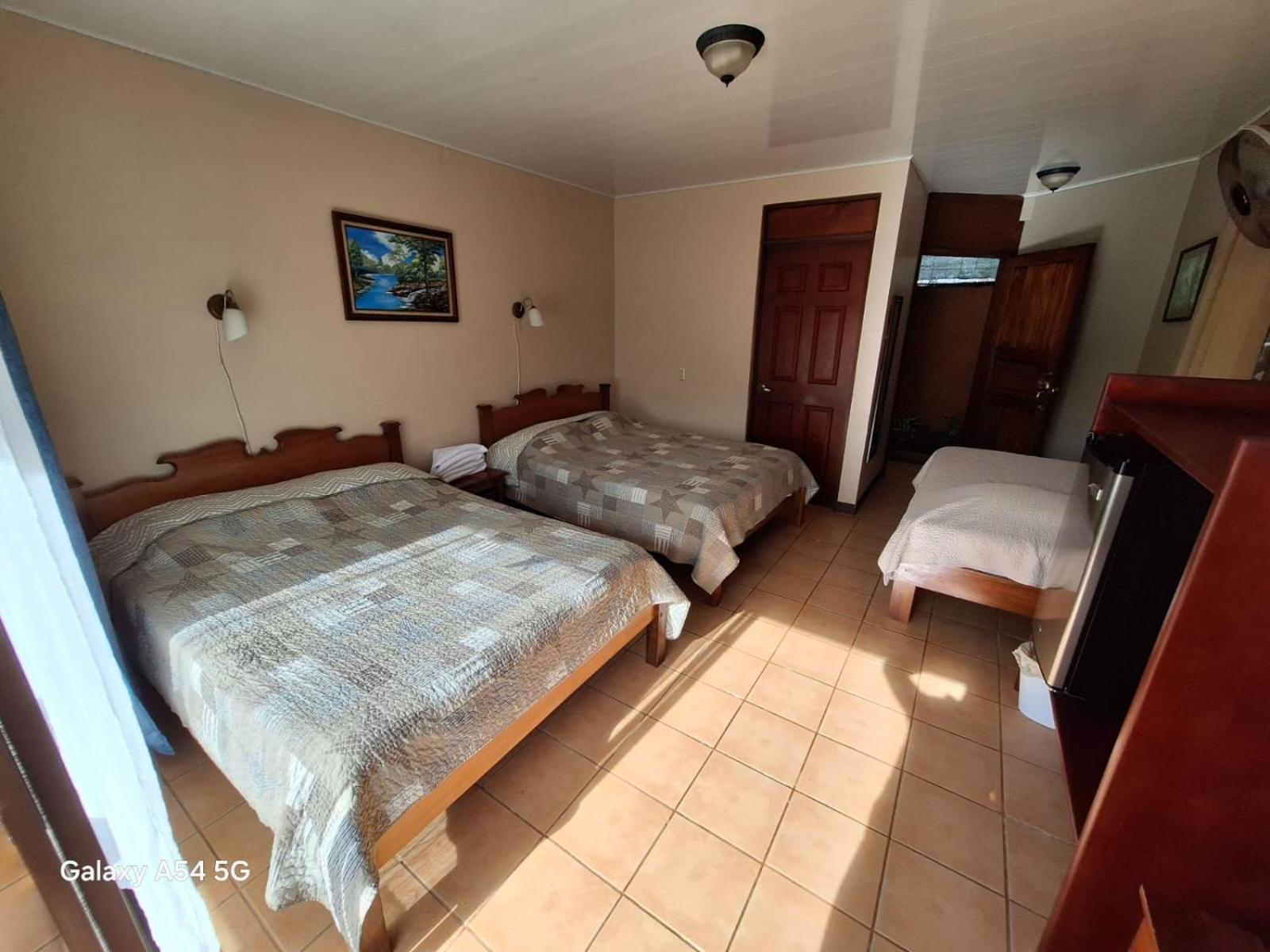 Iris Arenal Hotel La Fortuna Exterior photo