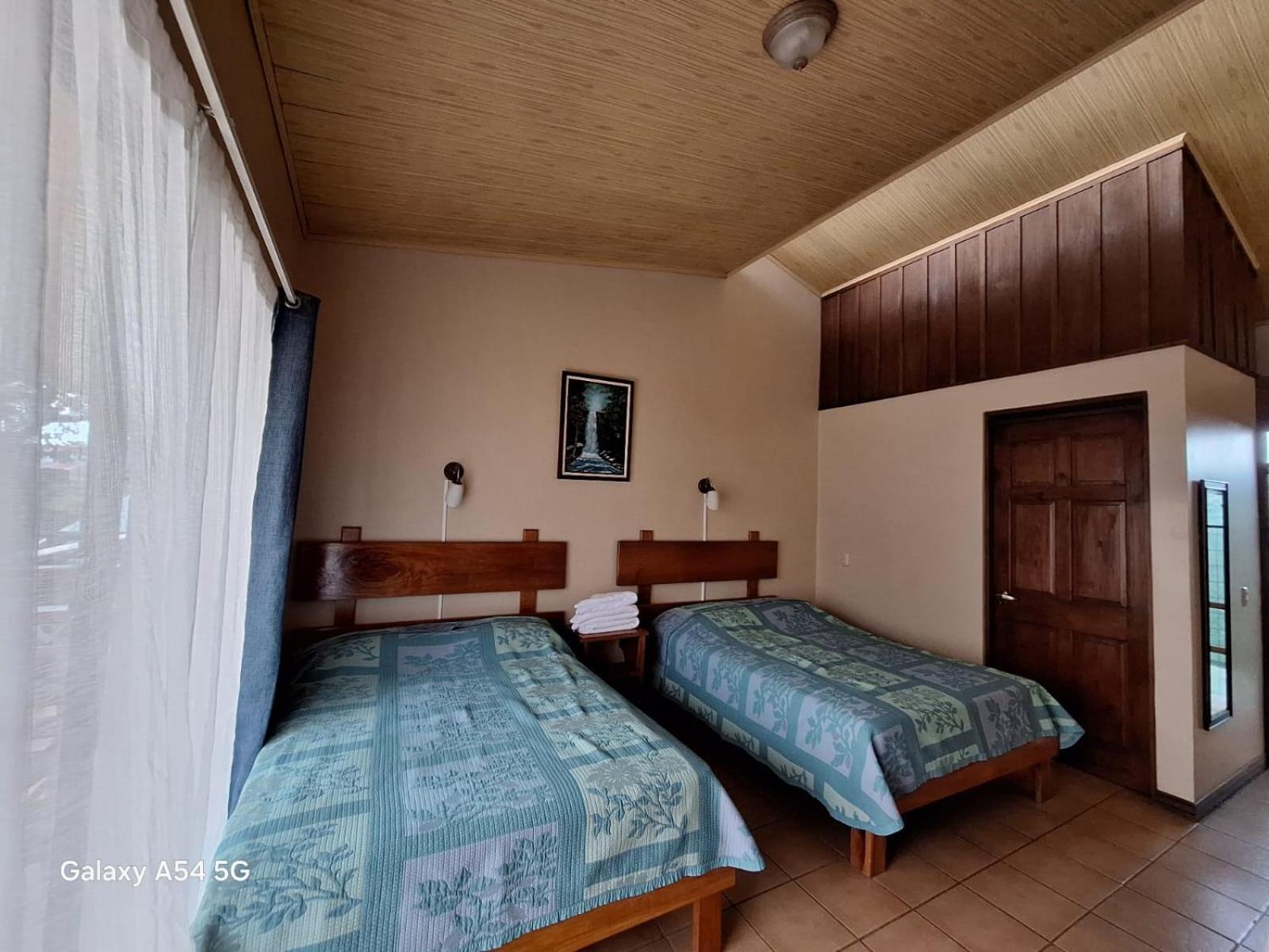 Iris Arenal Hotel La Fortuna Exterior photo