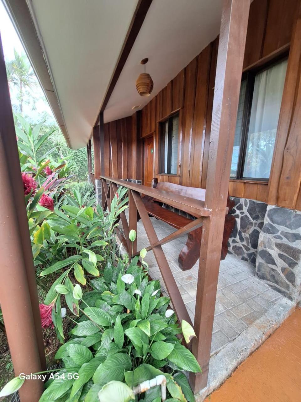 Iris Arenal Hotel La Fortuna Exterior photo