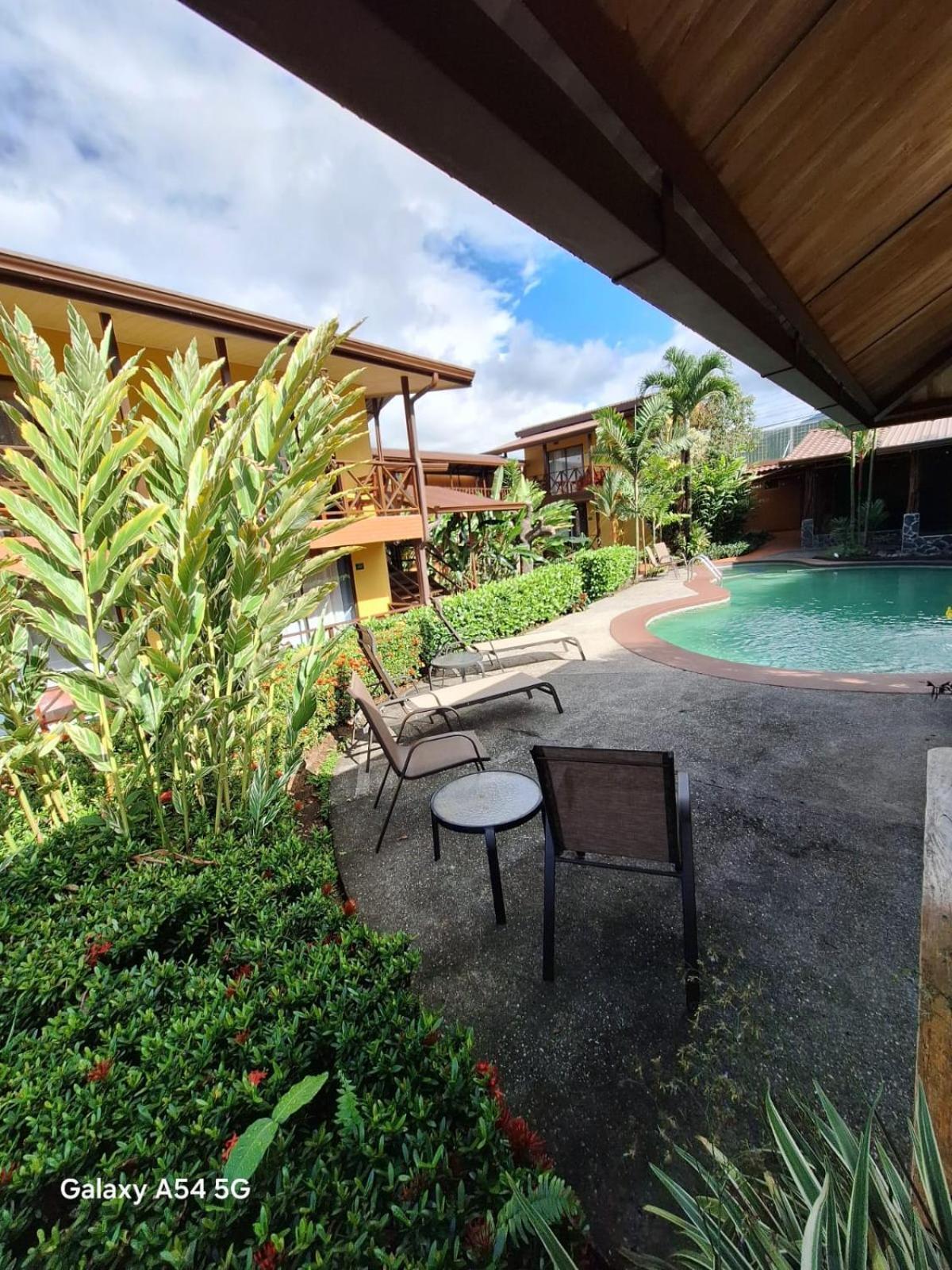 Iris Arenal Hotel La Fortuna Exterior photo