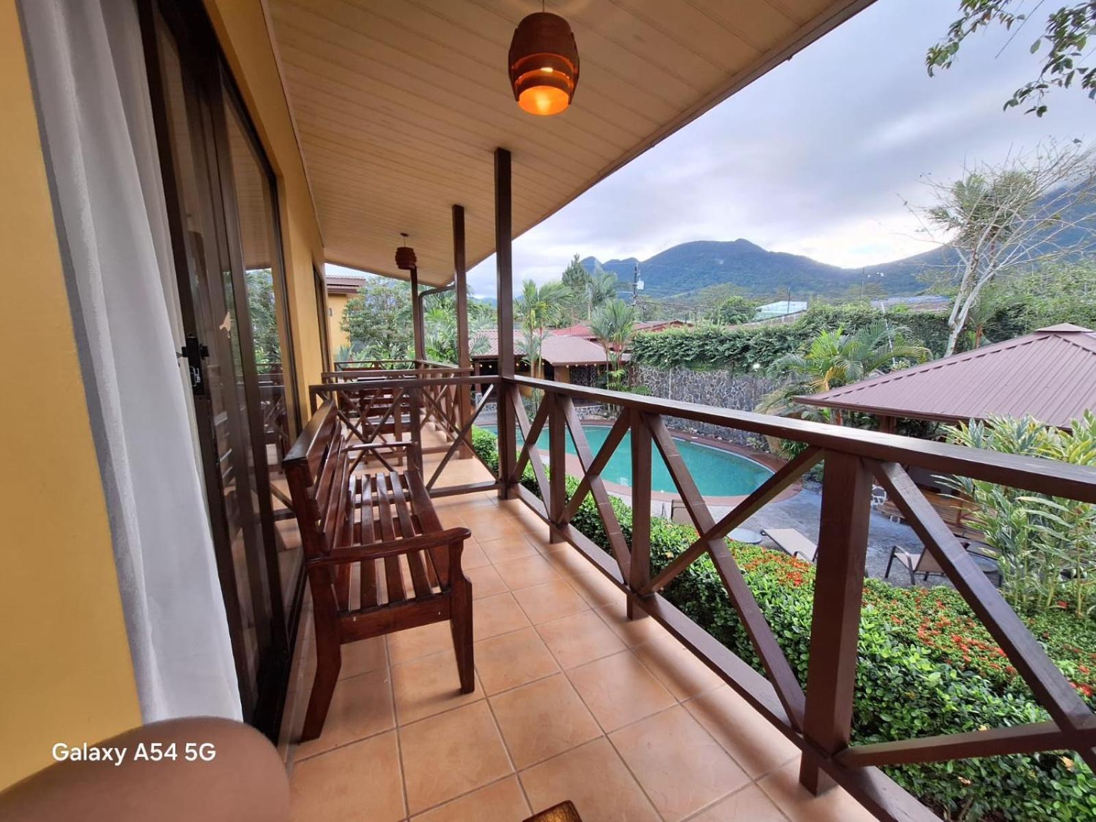 Iris Arenal Hotel La Fortuna Exterior photo