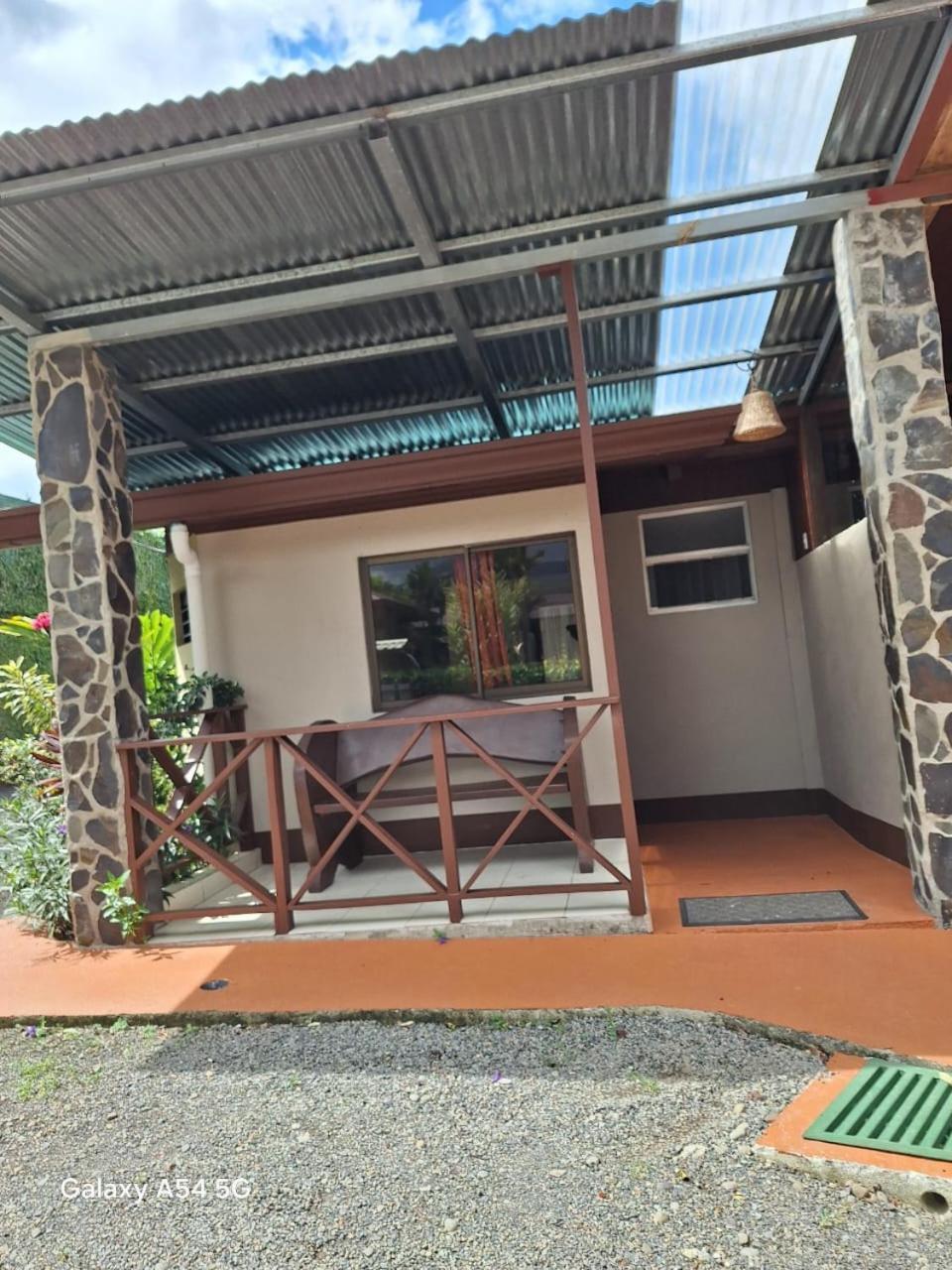 Iris Arenal Hotel La Fortuna Exterior photo